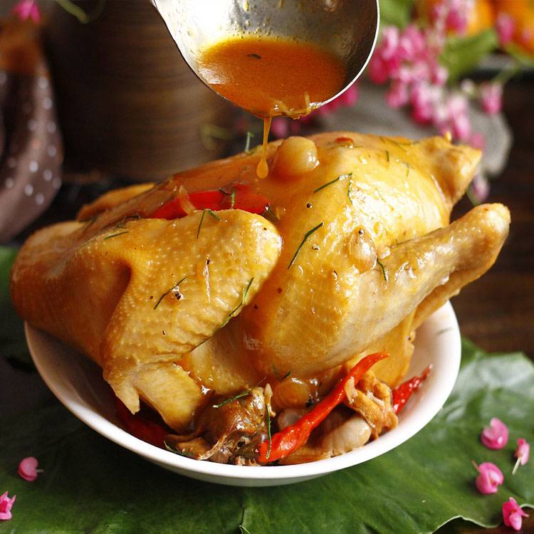 Gà công nghiệp nguyên con