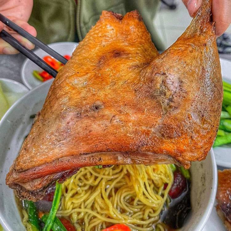 Đùi Vịt Góc Tư